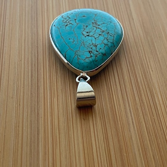 Silver Turquoise Blue Large Stone Pendant - Picture 6 of 10